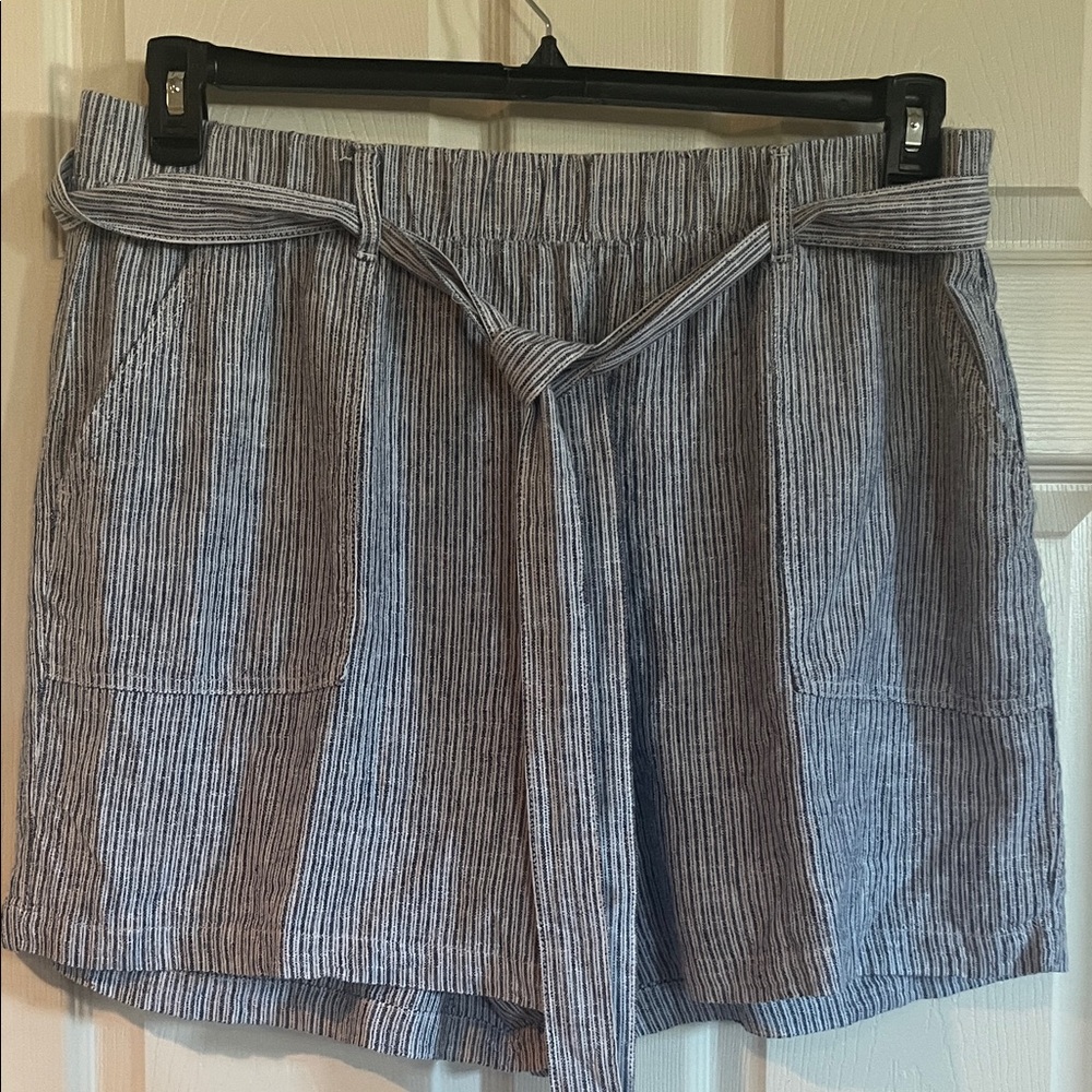 a.n.a Blue Striped Women's Shorts with Tie-Front